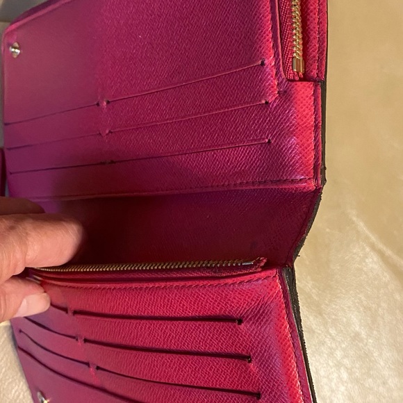 Louis Vuitton Isolite Wallet - Picture 6 of 11